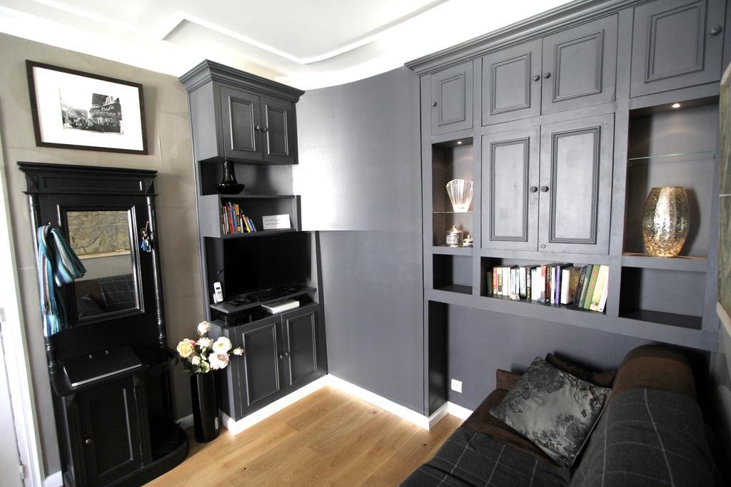 Parisinteriorsrentals - Beautiful Le Marais Notre Dame Appartement Exteriör bild
