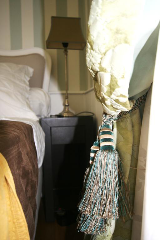 Parisinteriorsrentals - Beautiful Le Marais Notre Dame Appartement Exteriör bild